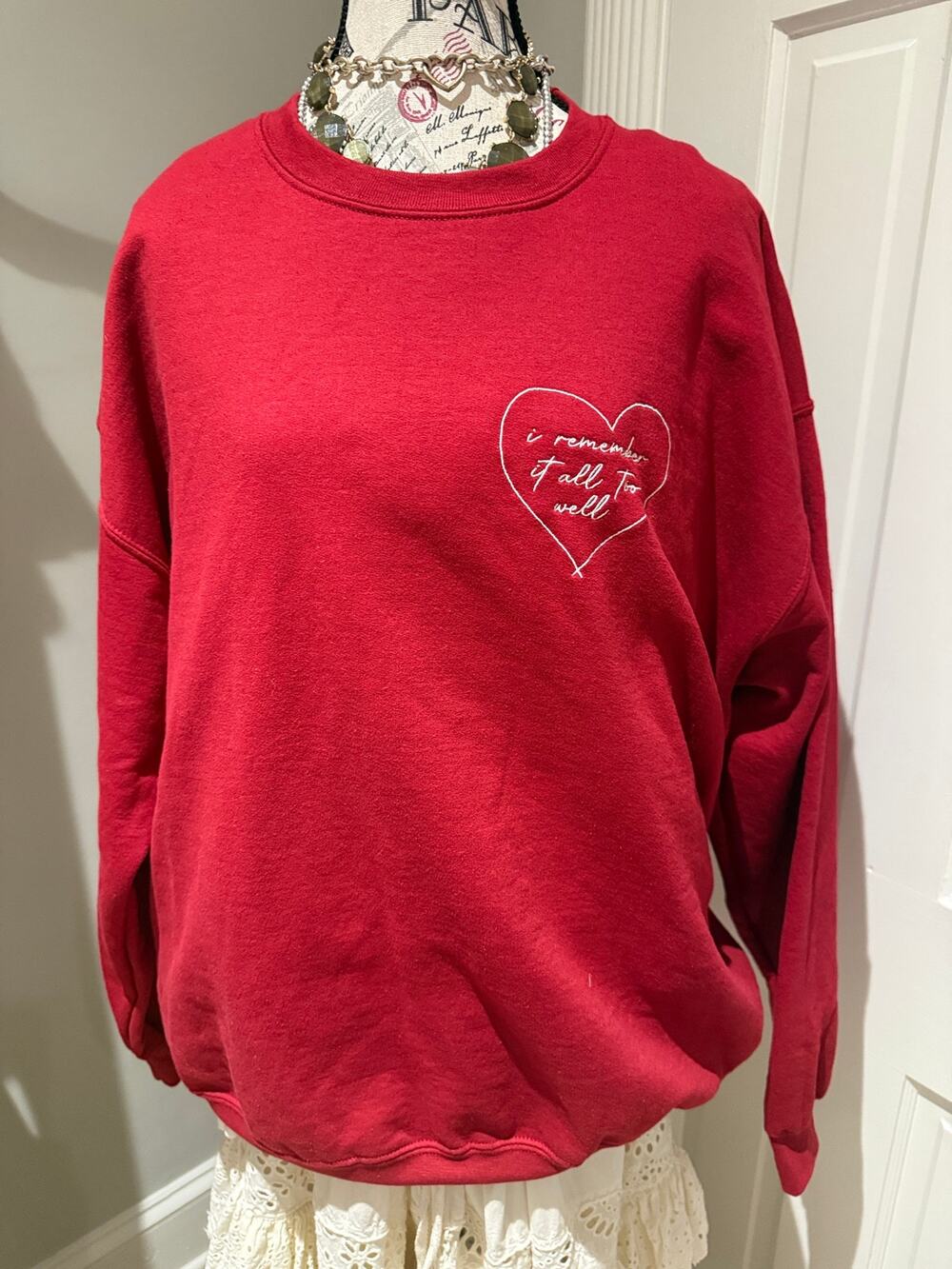 Taylor Swift Lyrics Sweatshirt ‘i remember it all too well’ XL